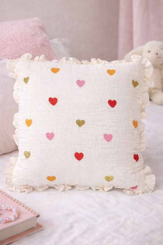 Coussin décoratif cœurs colorés