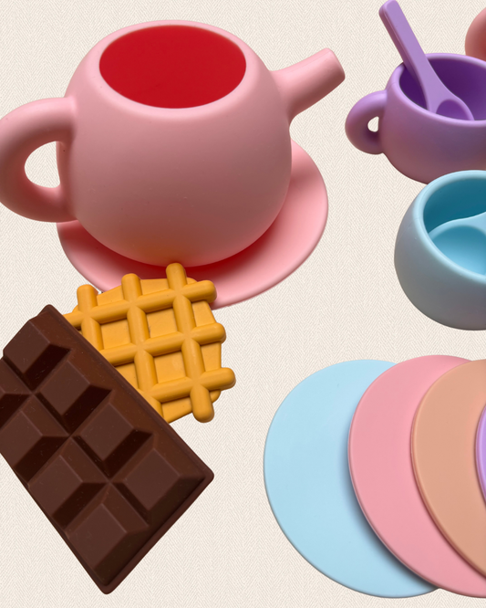 Dinette enfant en silicone pastel