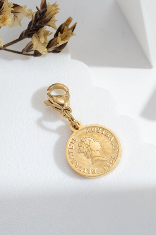 Charm doré