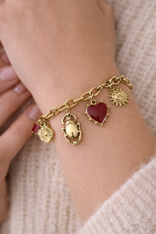 Bracelet breloques doré cœur rouge