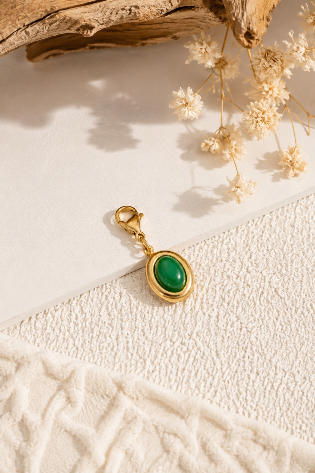 Charms pierre verte