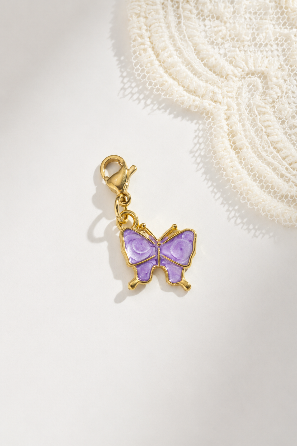 Charms papillon lilas