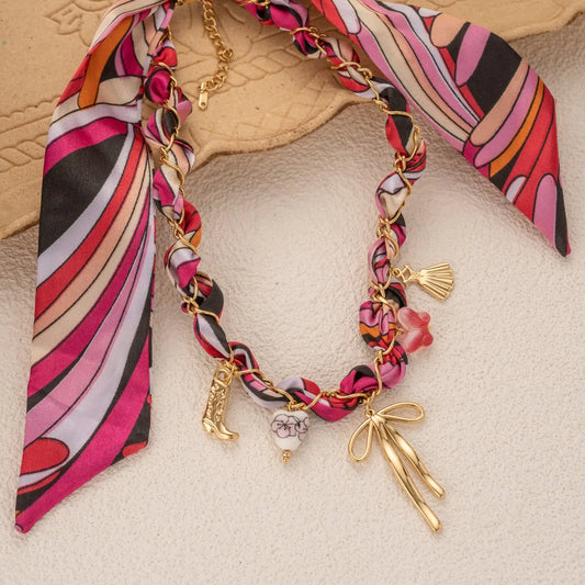 Collier foulard tressé rose