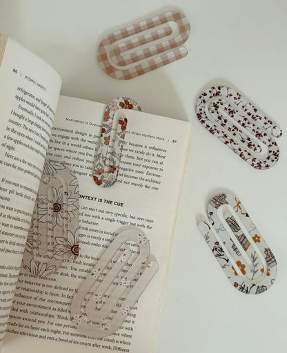 Marque page en acrylique fait main