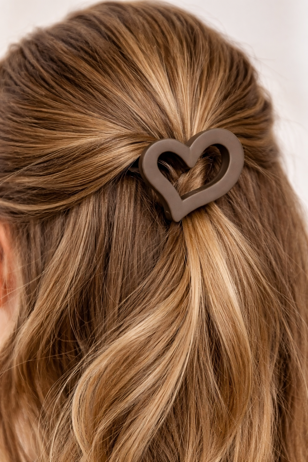 Pince cheveux cœur marron