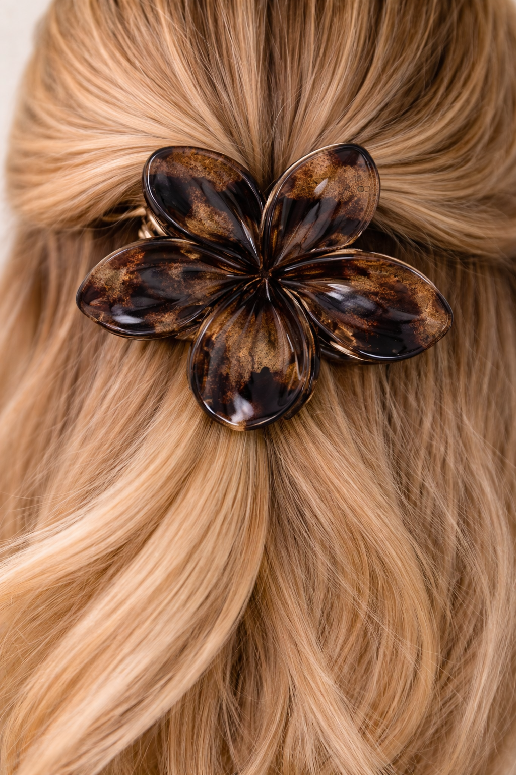 Pince cheveux fleur écaille marron