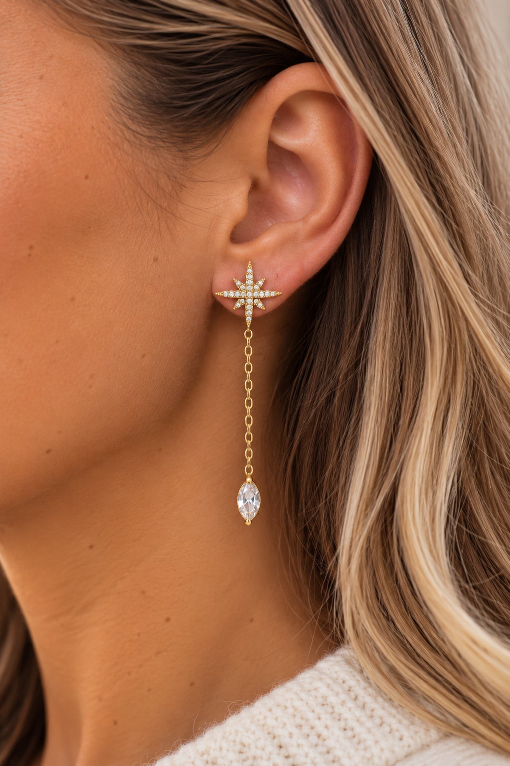Boucles d’Oreilles Étoiles Scintillantes Dorées